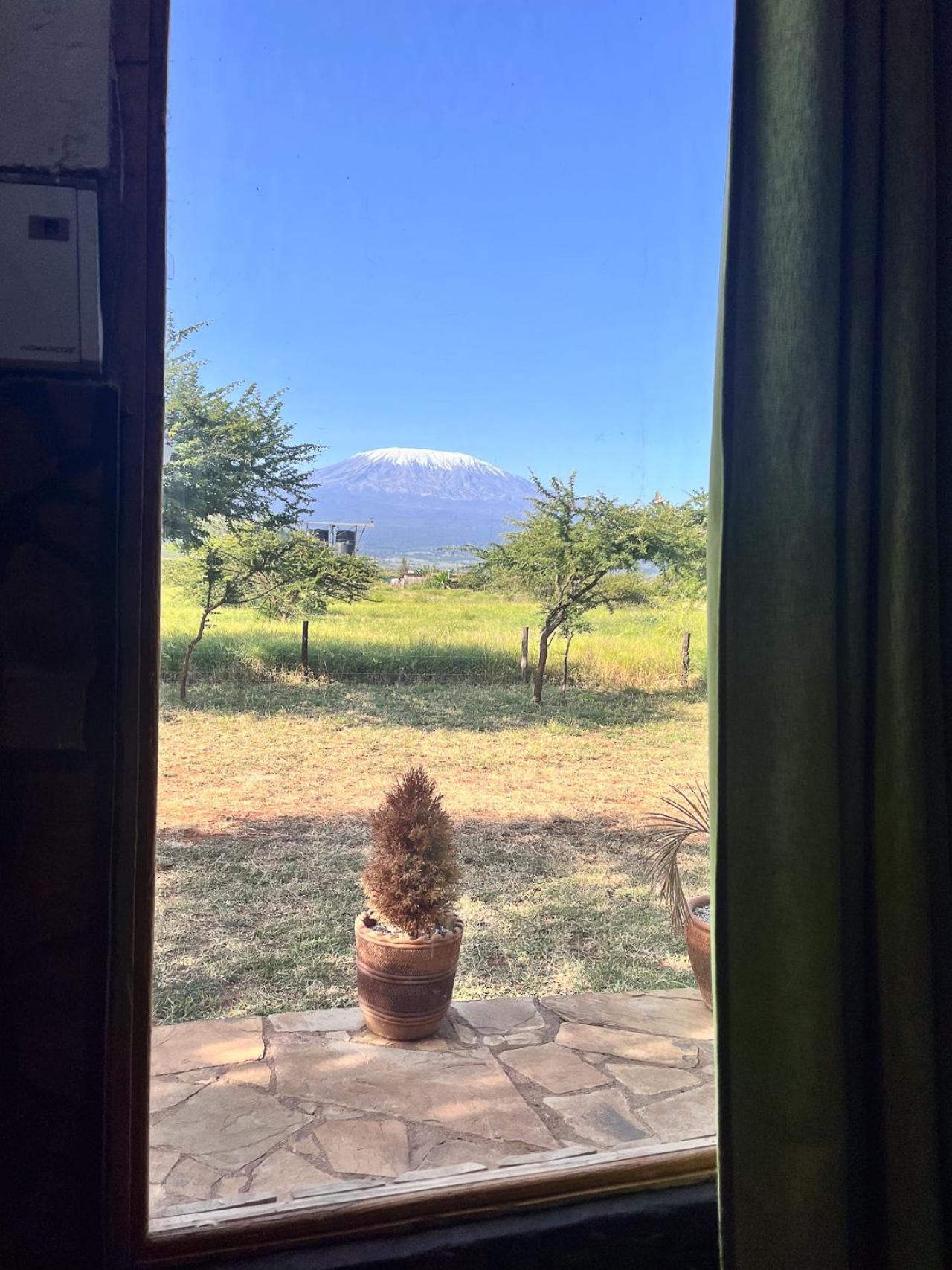 Kilimanjaro View Cabin-Amboseli Oloitokitok Zimmer foto